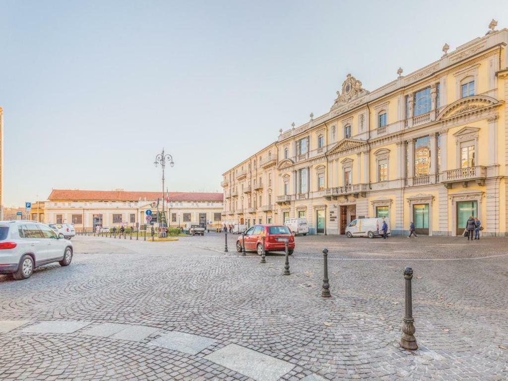 アスティLocation Turistic Monolocale Nel Parco Del Santuarioアパートメント エクステリア 写真